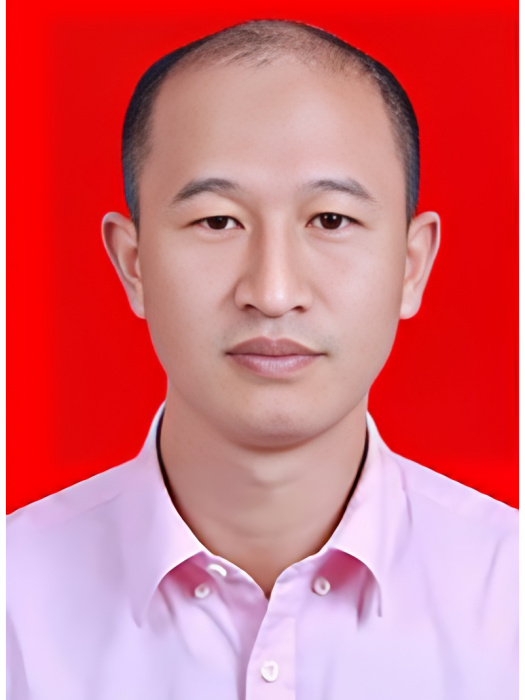 王先榮(江西省贛州市興國縣長岡鄉黨委宣傳、統戰委員) 王先榮(江西省贛州市興國縣長岡鄉黨委宣傳、統戰委員)