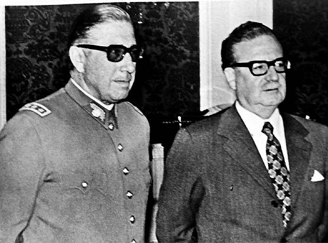 皮諾切特和薩爾瓦多·阿連德總統
