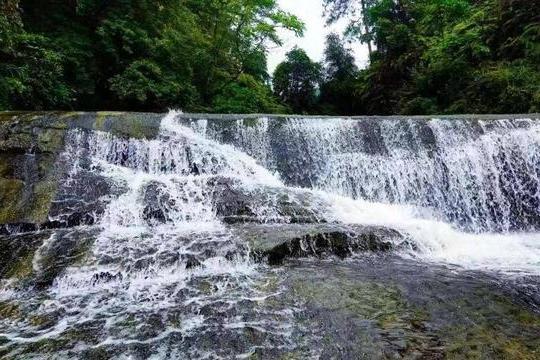 威遠縣石板河旅遊區(石板河景區) 威遠縣石板河旅遊區(石板河景區)