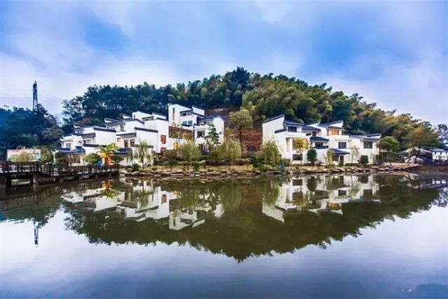 何斯路景區