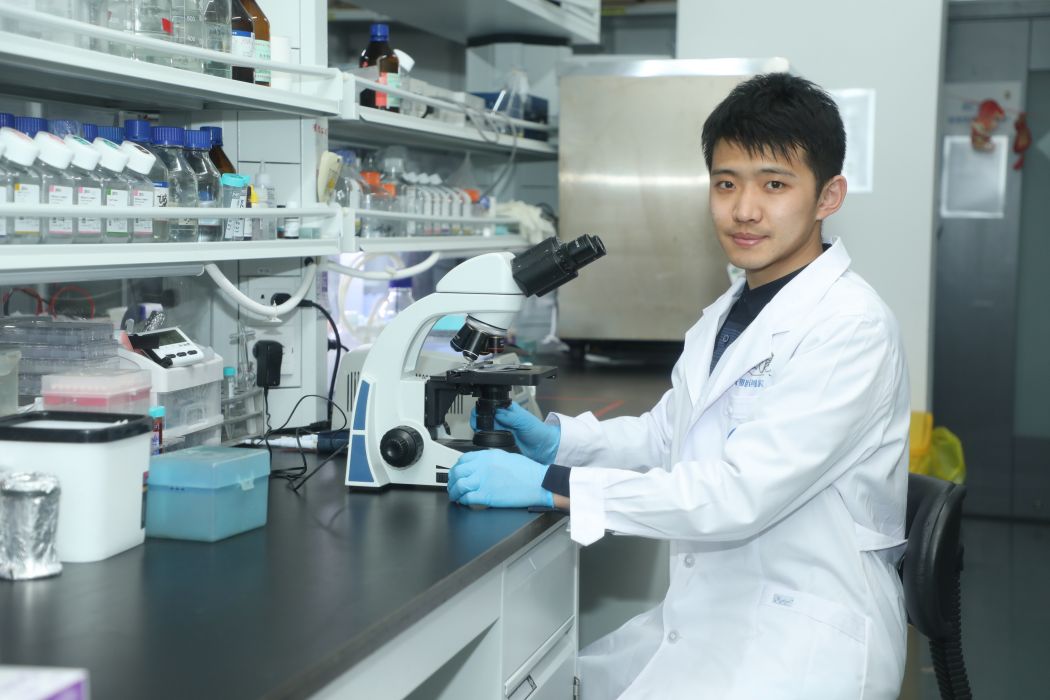 蔡雨生(北京大學細胞生物學博士,抗衰老藥物研發領域研究者) 蔡雨生(北京大學細胞生物學博士,抗衰老藥物研發領域研究者)