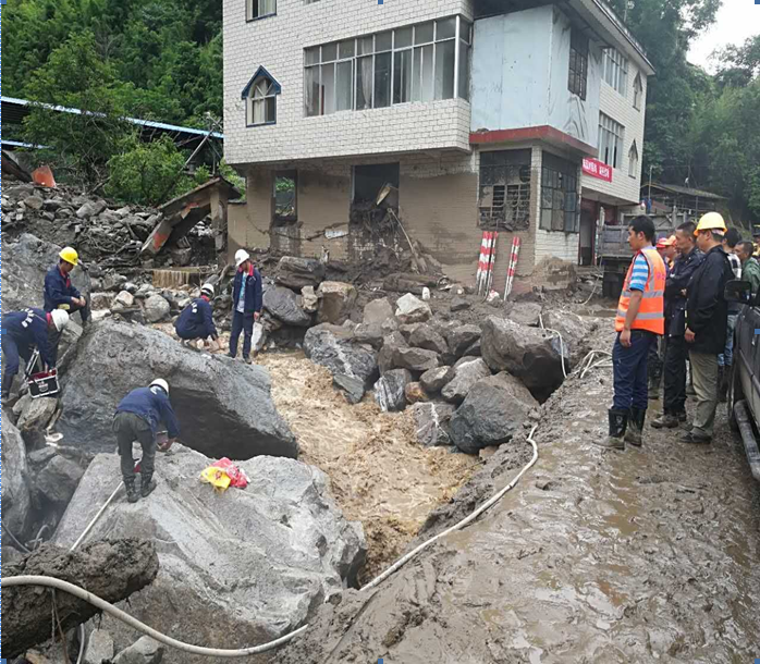 2017年7.05臘咱土石流災害救援現場