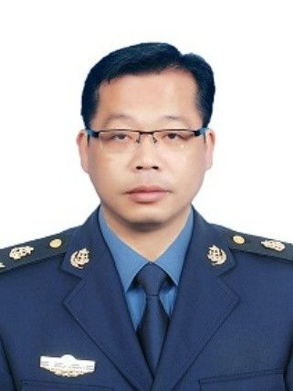 劉南方(榕江縣交通運輸局黨組成員、副局長) 劉南方(榕江縣交通運輸局黨組成員、副局長)