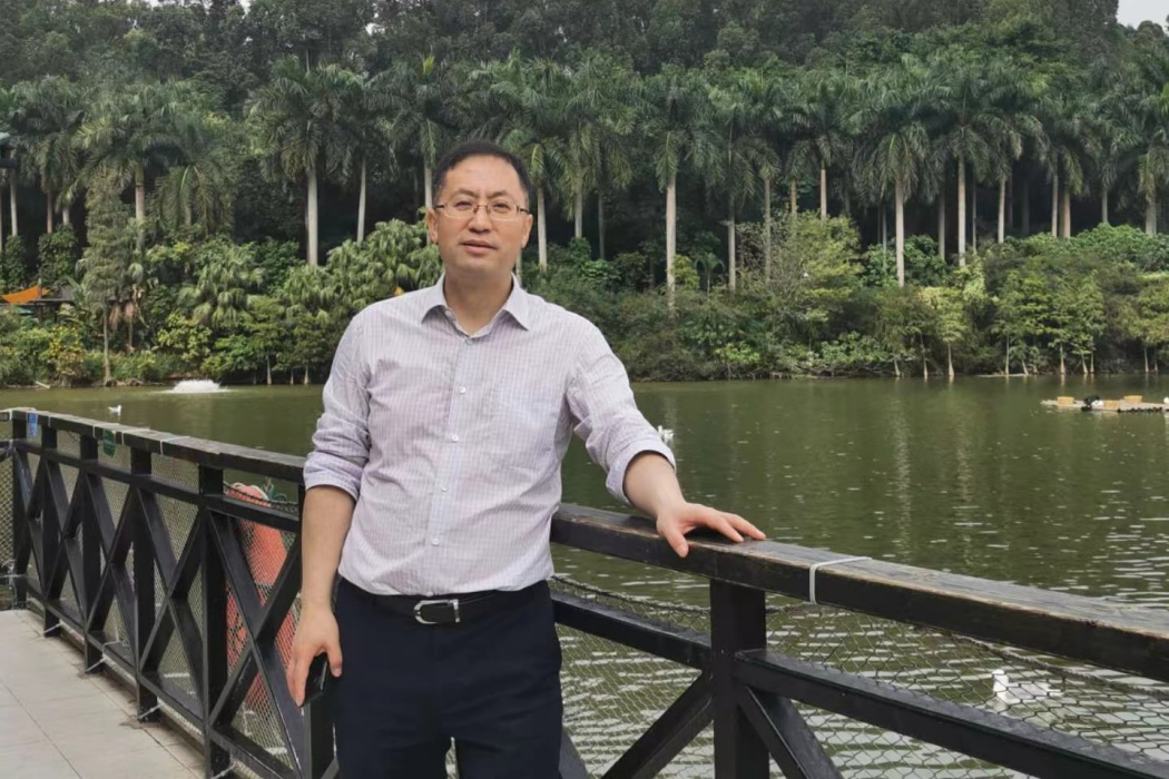 張發旺(蘭州城市學院黨委常委、副校長) 張發旺(蘭州城市學院黨委常委、副校長)