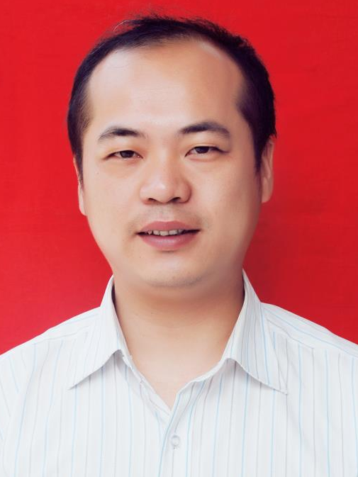 徐鋒(江西省九江市德安縣科工局黨組成員、副局長) 徐鋒(江西省九江市德安縣科工局黨組成員、副局長)