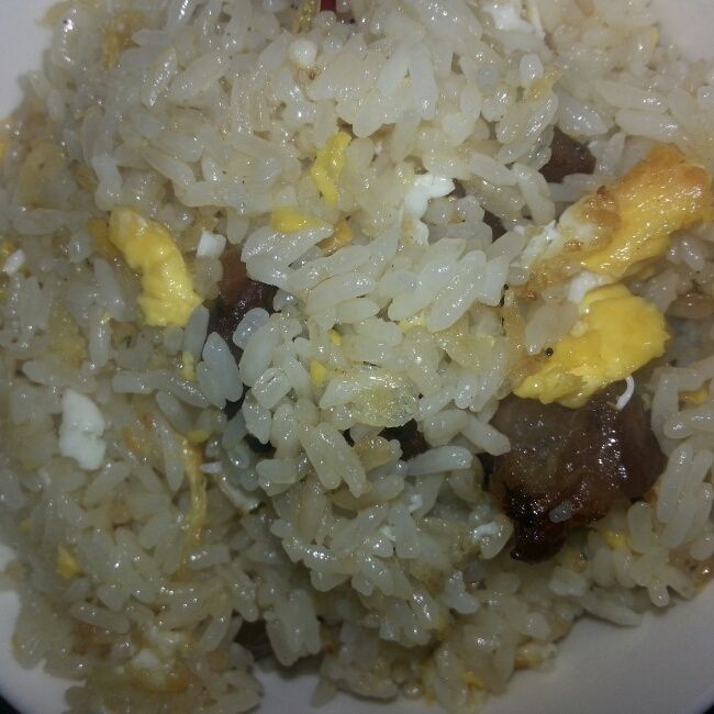 醬油肉蛋炒飯 醬油肉蛋炒飯