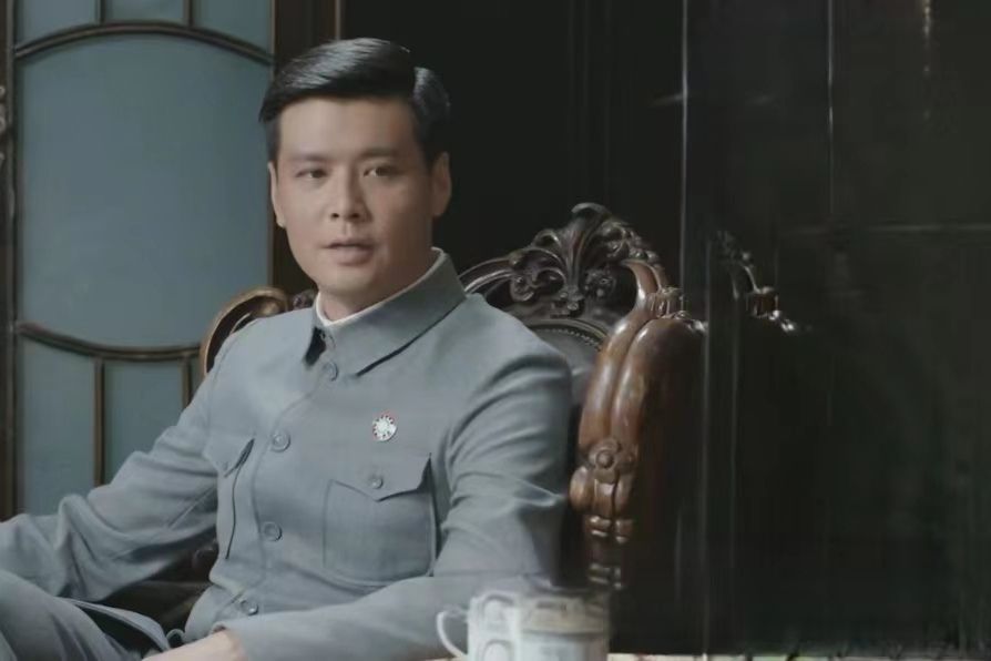 唐天明(年代劇《歷史的使命》中的角色) 唐天明(年代劇《歷史的使命》中的角色)