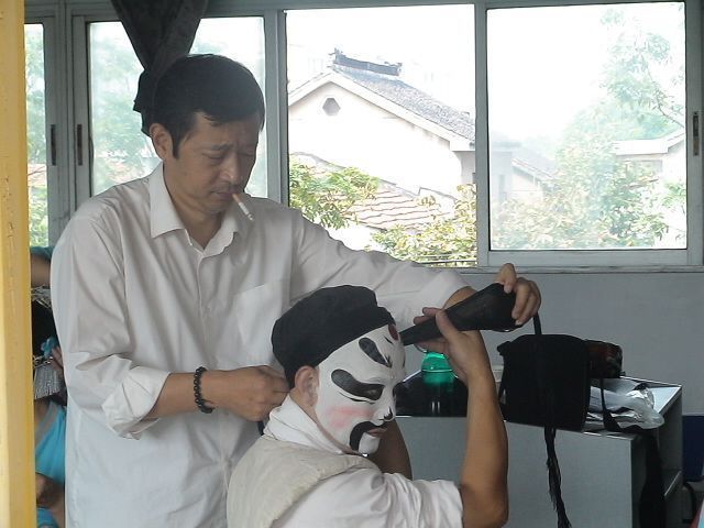 周志毅(國家二級演員) 周志毅(國家二級演員)