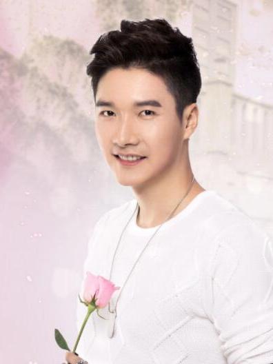 秦飛(現代都市愛情劇《因為愛情有幸福》中的男配角) 秦飛(現代都市愛情劇《因為愛情有幸福》中的男配角)
