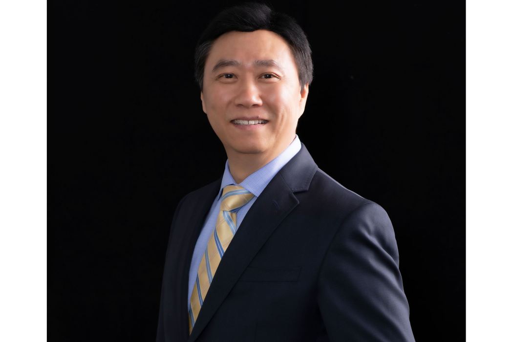 王耀輝(全國政協十屆二次委員會海外代表) 王耀輝(全國政協十屆二次委員會海外代表)