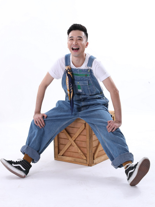 楊錚(開心麻花簽約演員) 楊錚(開心麻花簽約演員)