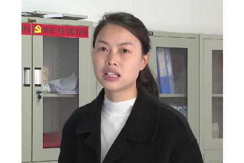 王海霞(第十四屆全國人大代表,重慶市彭水縣櫻桃井村黨支部書記) 王海霞(第十四屆全國人大代表,重慶市彭水縣櫻桃井村黨支部書記)