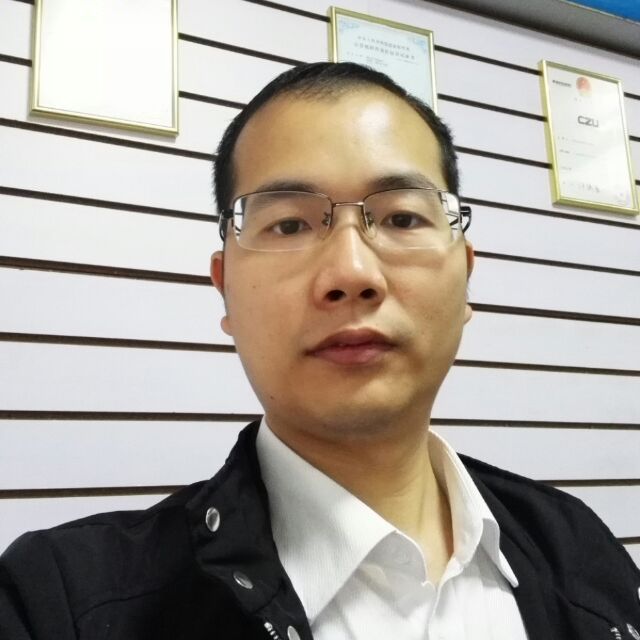 鄭偉山(廣東潮族實業有限公司職員) 鄭偉山(廣東潮族實業有限公司職員)