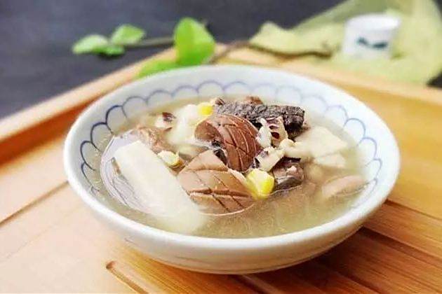 腰花磨菇湯
