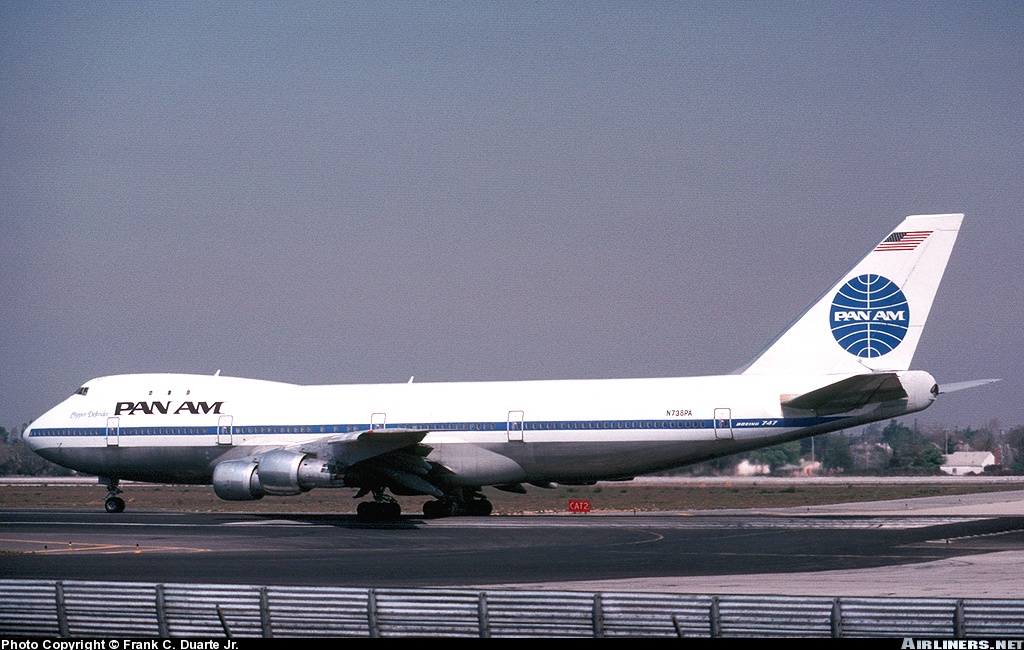 涉事的N738PA，設於洛杉磯國際機場