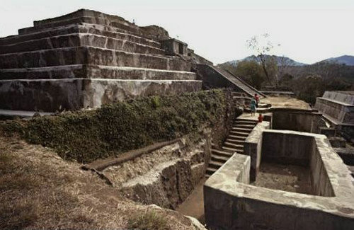 霍亞-德賽倫考古遺址
