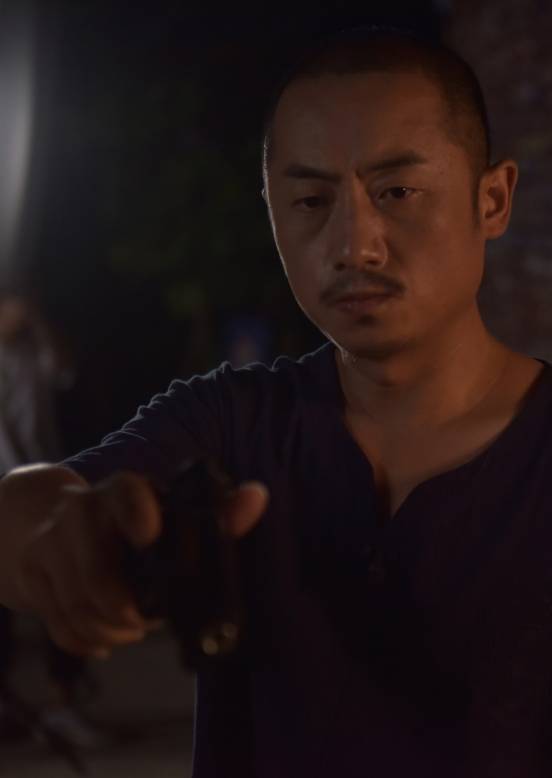 獵襲(青年新銳導演劉艷傑執導的公安題材動作影片)