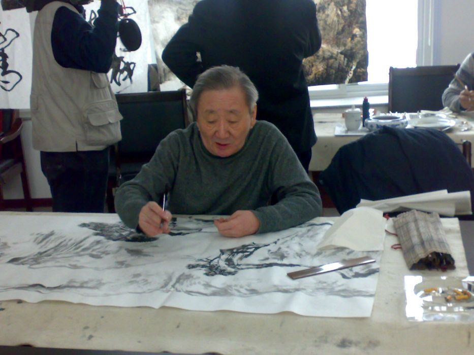 侯春林(1畫家2骨科醫師3哈爾濱技校副校長) 侯春林(1畫家2骨科醫師3哈爾濱技校副校長)