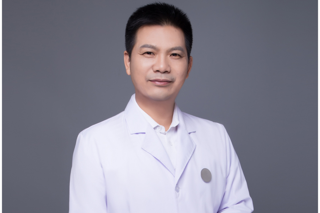 李曉東(呼和浩特亞太醫療美容醫院醫生) 李曉東(呼和浩特亞太醫療美容醫院醫生)