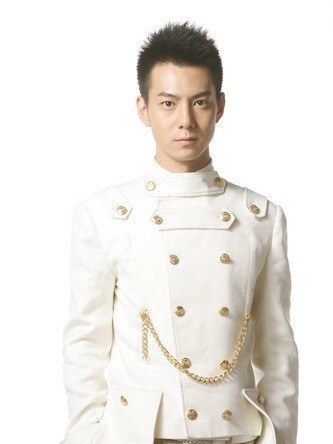 張殿菲吧