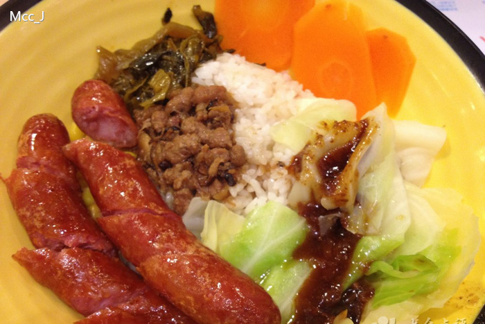 香腸飯 香腸飯