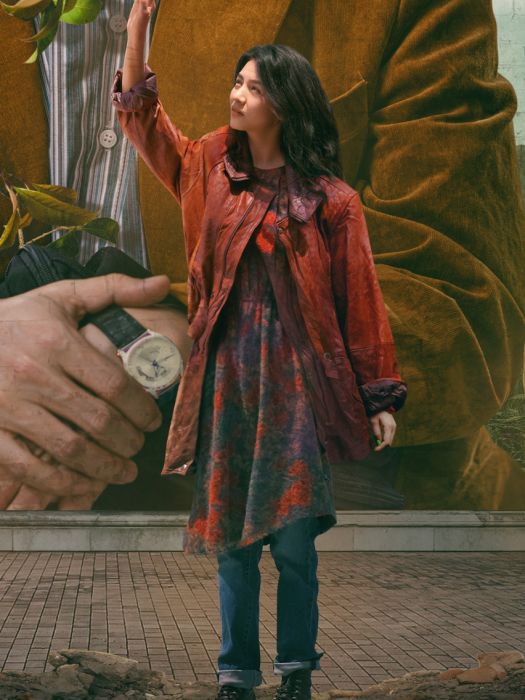 春春(電影《陽光照耀青春里》中的主要角色,由演員春夏飾演) 春春(電影《陽光照耀青春里》中的主要角色,由演員春夏飾演)