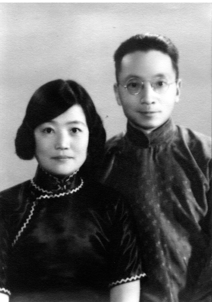 1934年秋，張景鉞教授與夫人崔之蘭合影
