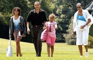 歐巴馬一家在瑪莎文雅島度假