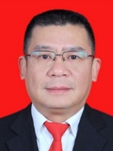 林偉(浙江省麗水市蓮都區財政局二級主任科員、黨組成員、副局長) 林偉(浙江省麗水市蓮都區財政局二級主任科員、黨組成員、副局長)