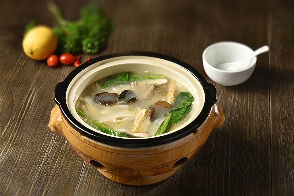 腐竹木耳湯