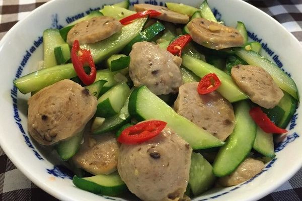 貢丸青瓜 貢丸青瓜