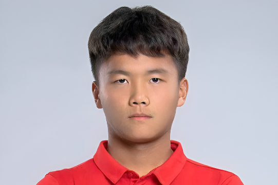 王逸偉(中國足球運動員) 王逸偉(中國足球運動員)