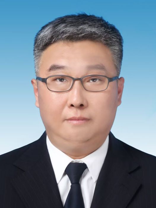 張壘(遼寧省朝陽市市場監督管理局黨組成員、副局長) 張壘(遼寧省朝陽市市場監督管理局黨組成員、副局長)