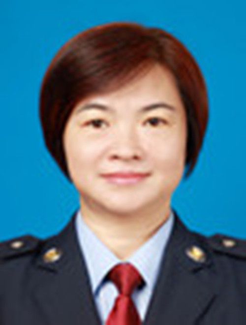 劉少紅(國家稅務總局廣東潮州開發區稅務局副局長) 劉少紅(國家稅務總局廣東潮州開發區稅務局副局長)