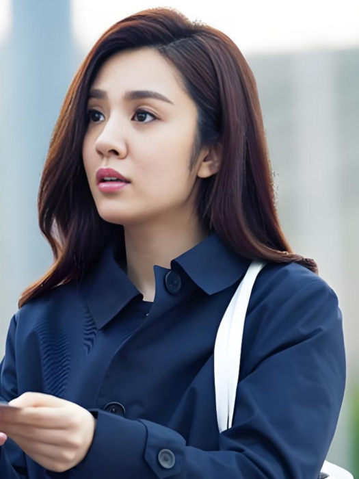 韓涵(電視劇《幸福的理由》中的女主角,由演員王曉晨飾演的語言治療師。) 韓涵(電視劇《幸福的理由》中的女主角,由演員王曉晨飾演的語言治療師。)