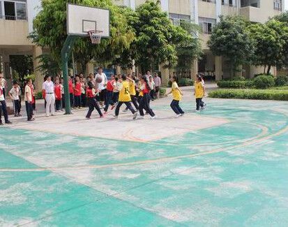 樺瓏學校 樺瓏學校
