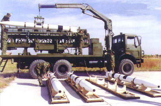 WS-1式320mm輪式火箭炮