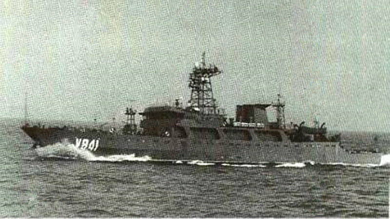 海軍V841艦