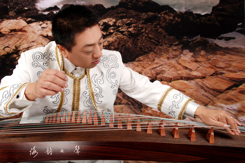 趙峰(國家一級古箏演奏家、非物質文化遺產傳承人)