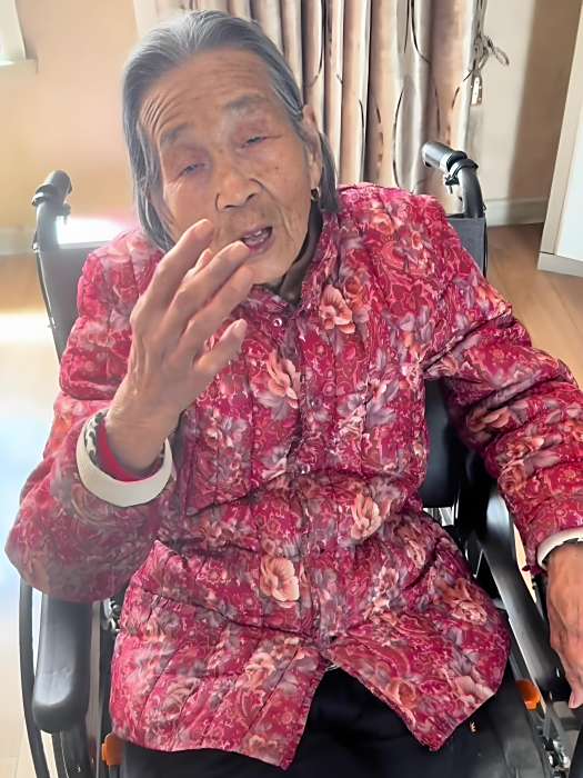 魏小濺 魏小濺