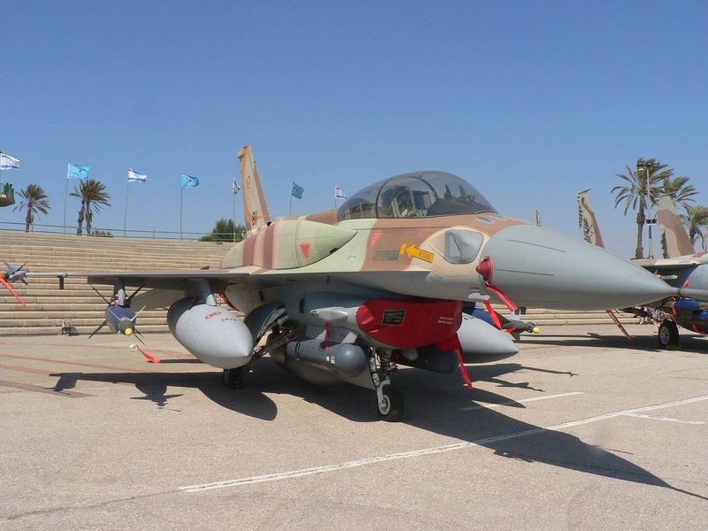 以色列空軍的F-16I 戰鬥機