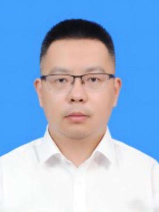 張榮(重慶市萬盛經開區規劃和自然資源局黨組成員、副局長) 張榮(重慶市萬盛經開區規劃和自然資源局黨組成員、副局長)