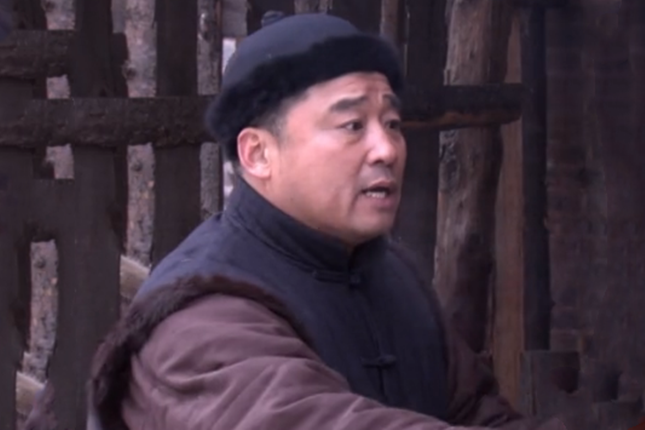 曾忠(抗戰劇《山里紅》中的角色) 曾忠(抗戰劇《山里紅》中的角色)