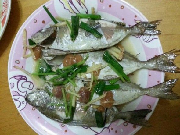 清蒸酸梅魚 清蒸酸梅魚