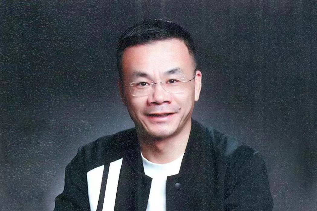 蔣志鵬(第十四屆全國政協委員,福建工商聯副主席,弦德集團CEO) 蔣志鵬(第十四屆全國政協委員,福建工商聯副主席,弦德集團CEO)