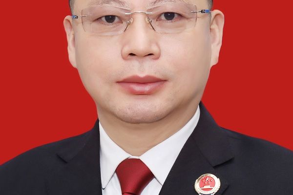 許永進(江蘇省射陽縣人民檢察院黨組書記、檢察長) 許永進(江蘇省射陽縣人民檢察院黨組書記、檢察長)