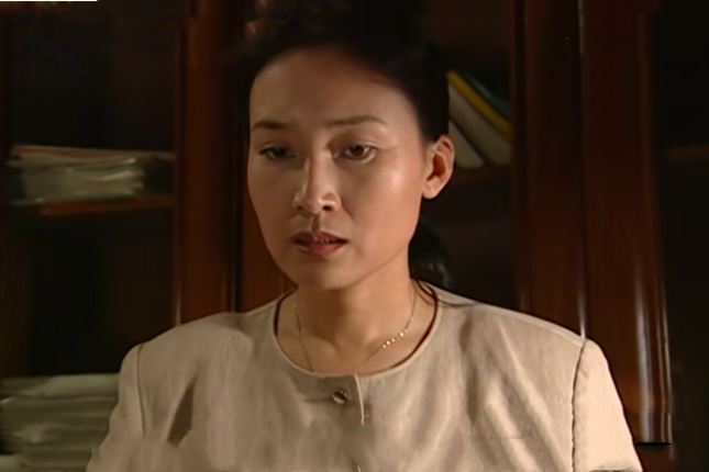 何佳(犯罪劇《昨日英雄》中的角色) 何佳(犯罪劇《昨日英雄》中的角色)
