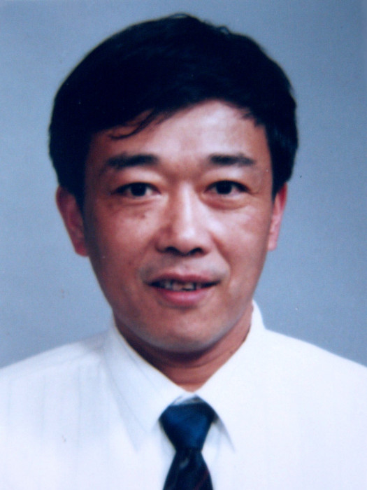 周持平 周持平