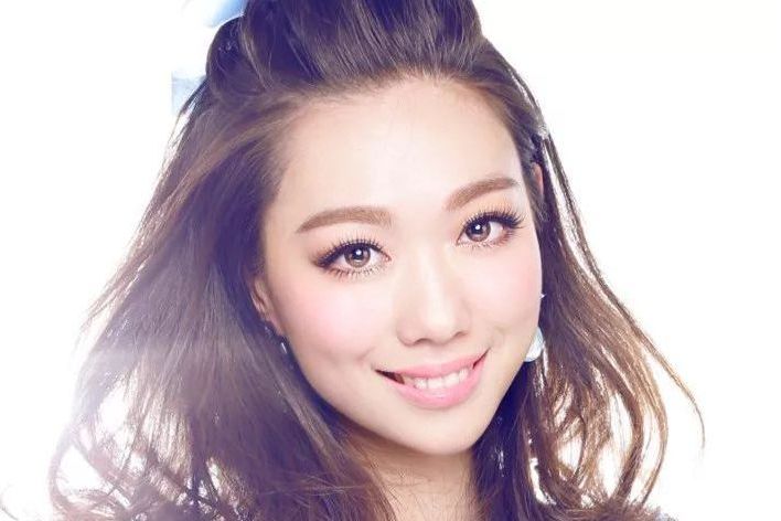 李楠(中央歌劇院女中音歌唱家) 李楠(中央歌劇院女中音歌唱家)