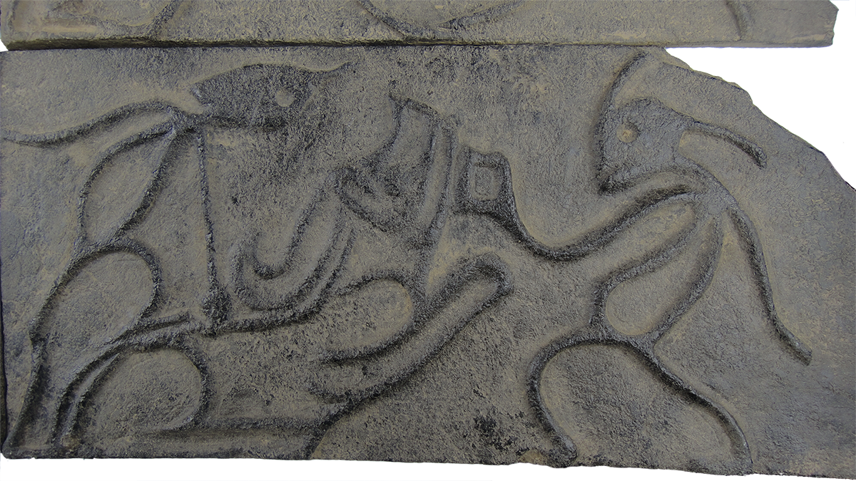 新石器時代紅山文化黑皮玉二人馴狗浮雕畫屏